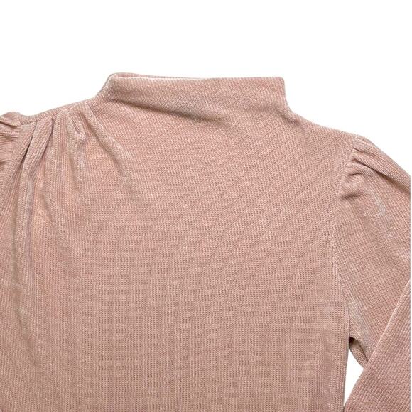 Express Long Sleeve Top - Medium - Light Pink - Cozy Classic - Picture 8 of 10